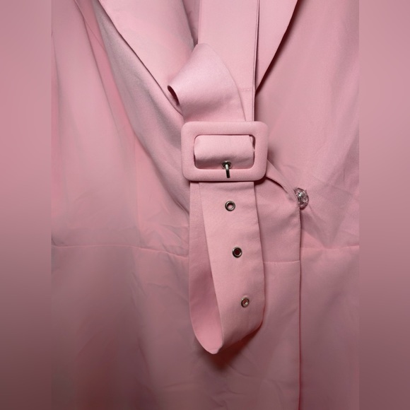 BOOHOO BELT DETAIL WRAP FRONT BLAZER DRESS PINK - Picture 3 of 3